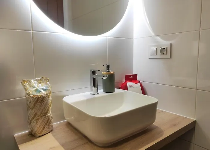 2a. Dos Y Balcones En El Casco Viejo. Apartament Ourense